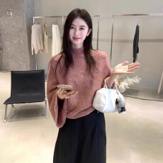 批发外贸爆款温柔宽松设计感蝙蝠袖羊毛<b class='q'>针织衫</b>女2025秋新款遮肉毛衣