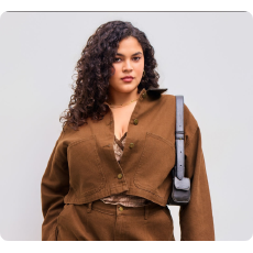 批发女士拼接短款<b class='q'>牛仔</b><b class='q'>外套</b>