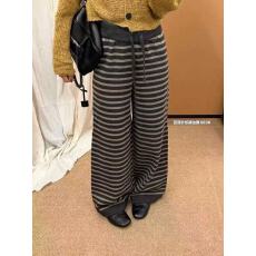 批发现：十三行韩货<b class='q'>正品</b>时尚百搭显瘦气质减龄条纹针织显瘦加厚阔腿裤