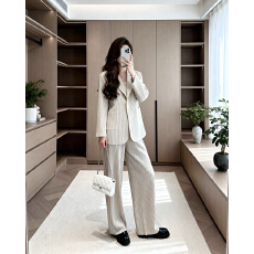 批发褶家褶皱阔腿<b class='q'>裤</b><b class='q'>2026</b>新款今年流行爆款<b class='q'>裤</b>子宽松百搭直筒阔腿休闲<b class='q'>裤</b>