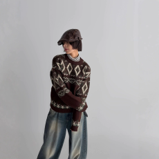 批发新年圣诞毛衣女加厚春秋冬季新款设计感复古慵懒风圆领宽松针织衫