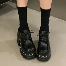 批发10cm大码坡跟厚底四季女鞋跨境35-42码铆钉圆头单里增高女单鞋