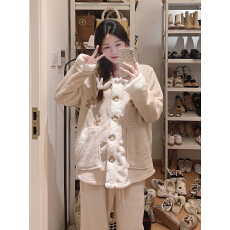 批发<b class='q'>卡通</b>小熊甜美保暖珊瑚绒居家服套装