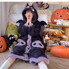 批发少女可爱蝙蝠连帽睡袍女冬款加绒加厚珊瑚绒睡衣网红风家居服睡裙