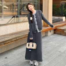 批发小香风针织长袖<b class='q'>连衣裙</b>子女装秋冬季2026新款初秋韩系穿搭套装长裙