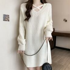 批发大码设计感毛茸茸V领针织连衣裙女秋冬微胖mm藏肉显瘦内搭毛衣裙