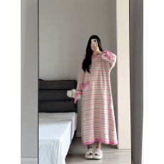 批发复古条纹针织半边绒睡裙女冬季款家居服加绒加厚保暖大码睡袍外穿