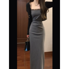 批发实拍不拿货者任何平台可投诉有货吊带连衣裙收腰皱褶气质<b class='q'>包臀</b><b class='q'>长裙</b>