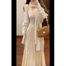 批发实拍不拿货者任何平台可投诉有货蕾丝<b class='q'>连衣裙</b>V领<b class='q'>吊带</b>套装送围巾