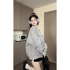 批发美式<b class='q'>街头</b>棒球服外套男女春秋设计感宽松情侣不规则铁标飞行员夹克