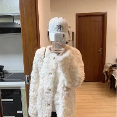 批发超好看羊羔毛外套女<b class='q'>冬</b>季2025新款高级感小个子加厚夹棉羊羔绒棉服