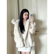 批发环保貂绒皮草外套女连帽中长款2025秋<b class='q'>冬</b>季新款狐狸毛领毛毛绒大衣