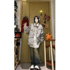 批发美式<b class='q'>街头</b>棒球服外套男女春秋设计感宽松情侣不规则铁标飞行员夹克