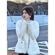 批发超好看羊羔毛外套女冬季2025新款高级感小个子加厚夹棉羊羔绒棉服