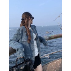 批发高级感气质小香风<b class='q'>牛仔</b>外套女秋季短款小众设计感立领蓝色夹克上衣