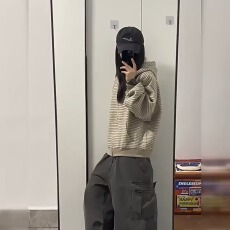 批发美式高街设计连帽条纹拉链<b class='q'>卫衣</b>女秋冬<b class='q'>潮牌</b>高级感小众宽松休闲外套