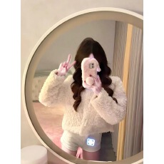 批发冬日童话新款白色羊羔毛外套女短款牛角扣环保皮草小个子加厚加棉