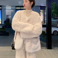 批发超好看羊羔毛外套女冬季2025新款高级感小个子加厚夹棉羊羔绒棉服