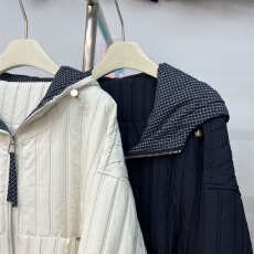 批发复古连帽压格拼接短<b class='q'>外套</b>女欧洲站2025秋装新款欧货时尚夹克上衣潮