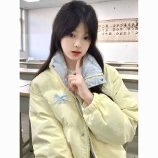 批发学院风甜美奶杏色蝴蝶结外套女2025冬季新款立领保暖设计感面包服