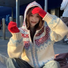 批发港味风格费尔岛连帽拉链毛衣外套女开衫秋冬新款提花保暖针织上衣