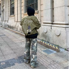 批发美式复古宽松迷彩工装牛仔<b class='q'>裤</b>女2026春季新款高腰直筒显瘦阔腿<b class='q'>裤</b>子