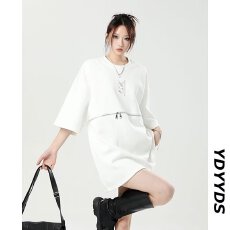 批发夏季短<b class='q'>袖</b>女小众金属印花垫肩T恤拉链设计感高级感宽松五分<b class='q'>袖</b><b class='q'>上衣</b>