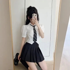 批发酷丝绵JK制服衬衣<b class='q'>秋</b>冬季学院风白色泡泡袖短袖修身学生衬衫上衣女