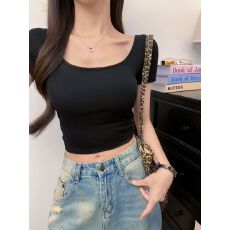 批发黑色质感U领<b class='q'>短袖</b>T恤女后背镂空短款外穿美背带胸垫一体式外穿上衣