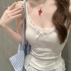 批发纯欲风磨毛蝴蝶结蕾丝拼接保暖吊带修身显瘦女固定带胸垫百搭上衣