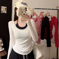 批发纯欲辣妹风假两件正肩挂脖绑带长袖T恤女修身显瘦固定带胸垫上衣