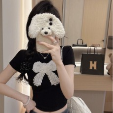 批发韩系纯色刺绣蝴蝶结绣花设计一体带胸垫T恤舒适修身显瘦短款上衣