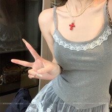 批发辣妹高级感女蕾丝拼接小吊带下摆拼接蕾丝叠穿背心带胸垫打底上衣