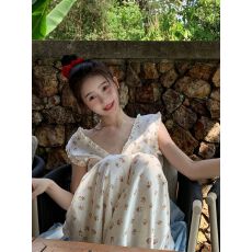 批发法式复古碎花<b class='q'>连衣裙</b>女装夏季新款气质v领蕾丝花边<b class='q'>收腰</b>显瘦长裙子
