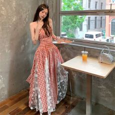 批发法式度假格子蕾丝拼接抹胸连衣裙夏季新款复古收腰显瘦气质长裙