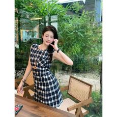 批发复古格子背心连衣裙女夏季法式设计感花边拼接收腰<b class='q'>显瘦</b>A字短裙子