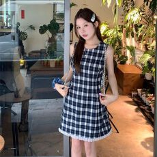 批发复古格子背心连衣裙女夏季法式设计感花边拼接收腰<b class='q'>显瘦</b>A字短裙子