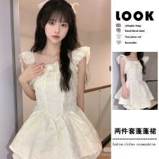 原版做法法式公主风白色小飞袖方领连衣裙女设计感小个子收腰套装