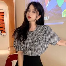 批发法式设计感格子娃娃领衬衫女夏季2026新款百搭宽松甜美泡泡袖上衣