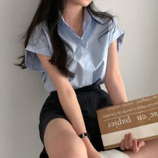 批发韩系chic夏季简约基础款百搭翻领单排扣宽松纯色短袖<b class='q'>衬衫</b>上衣女