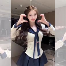 批发纯欲甜辣妹套装学院风设计感海军领<b class='q'>修身</b>上衣百褶半身<b class='q'>裙</b>少女三件套
