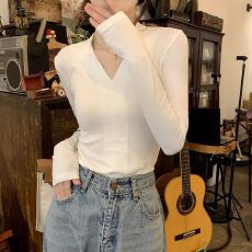 批发美式复古v领修身显瘦高级感长袖<b class='q'>T</b><b class='q'>恤</b>女秋冬2026新款时尚百搭上衣潮