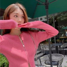 批发双拉链粉色针织开衫上衣女秋冬别致小众修身显瘦坑条露脐短款T恤