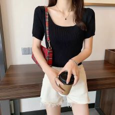 批发胖mm方领冰丝短袖<b class='q'>针织衫</b>夏季薄款修身微胖设计时尚减龄上衣新款短