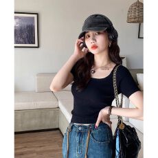 批发新款黑色短袖t恤女夏季胖mm方领<b class='q'>短款</b><b class='q'>针织衫</b>胖妹妹遮肚子冰丝上衣