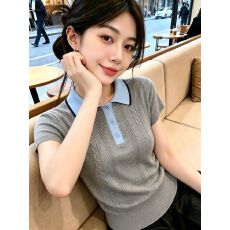 批发灰色老钱风撞色拼接翻领短袖<b class='q'>针织衫</b>女夏季麻花纹理上衣