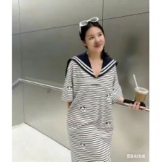 批发海军领条纹刺绣<b class='q'>连衣裙</b>