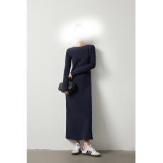 批发中长款连衣裙女美拉德色系静奢风极简显瘦秋冬内搭空气层打底<b class='q'>长裙</b>
