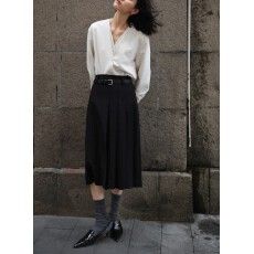 批发法式慵懒立体灯笼袖简约V领<b class='q'>衬衫</b>假两件上衣