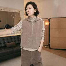 批发连帽针织马甲女款外穿冬2025<b class='q'>新款</b>秋冬季女士叠穿短款<b class='q'>背心</b>毛衣